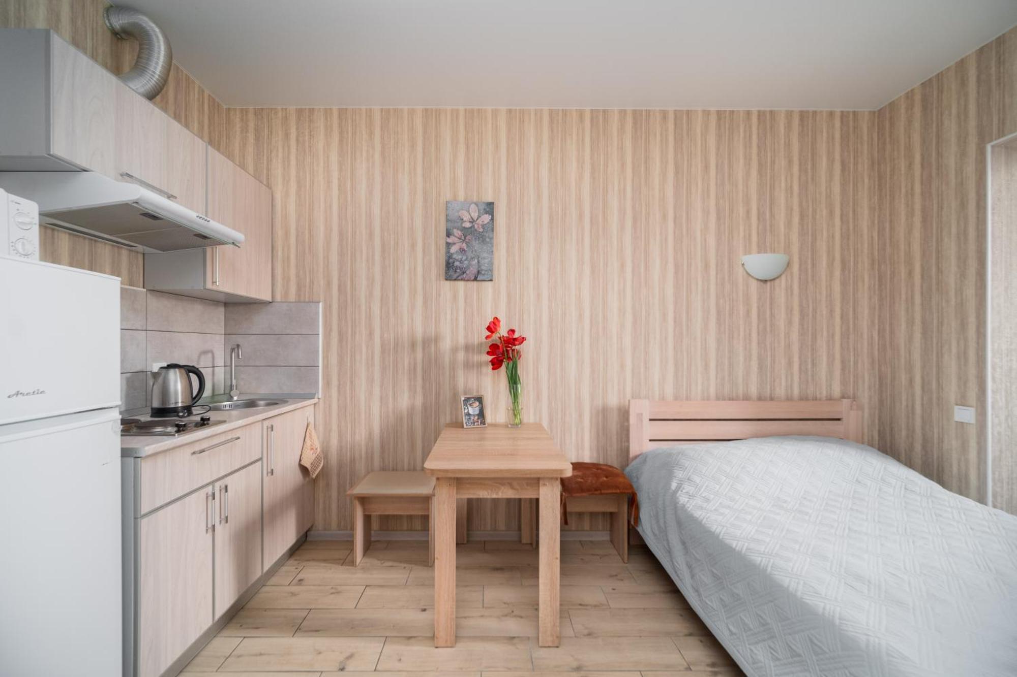 затишна студія, 5 хвилин від південного вокзалу Apartment Kharkiv